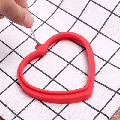 Anelli per uova in silicone antiaderente Stampo per pancake Stampo per pancake rotondo a forma di cuore Stampo per frittata in silicone Anelli per uova per padella Cottura Anello per stampo Esg17166